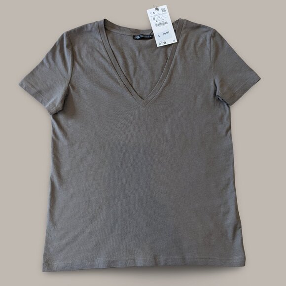 Zara Short Sleeve Vneck Olive Green Tee - Small - Picture 5 of 9